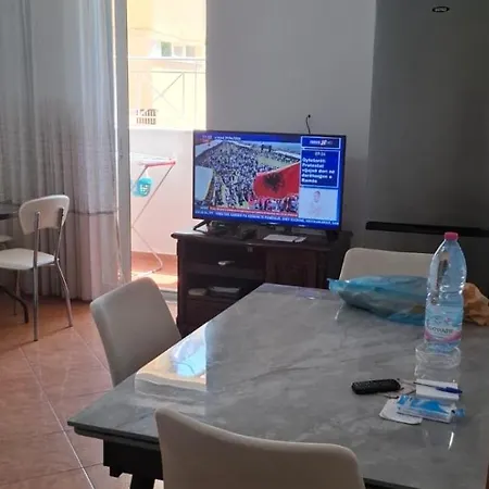 Antonis Apartment Himare