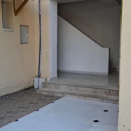 Antonis Appartement *